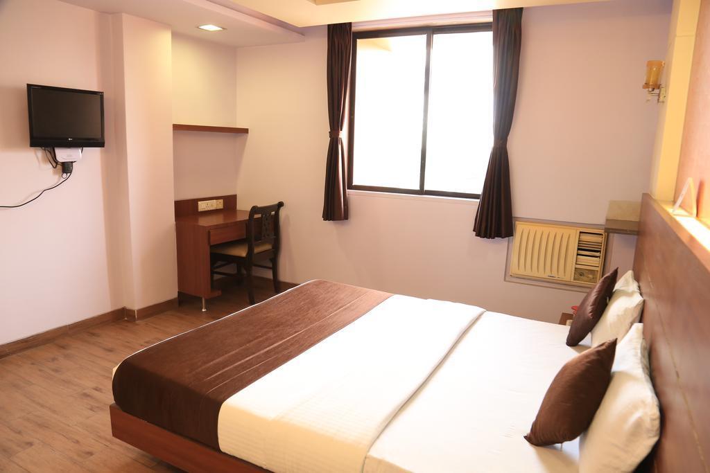 Hotel Panvel Palace Exterior foto