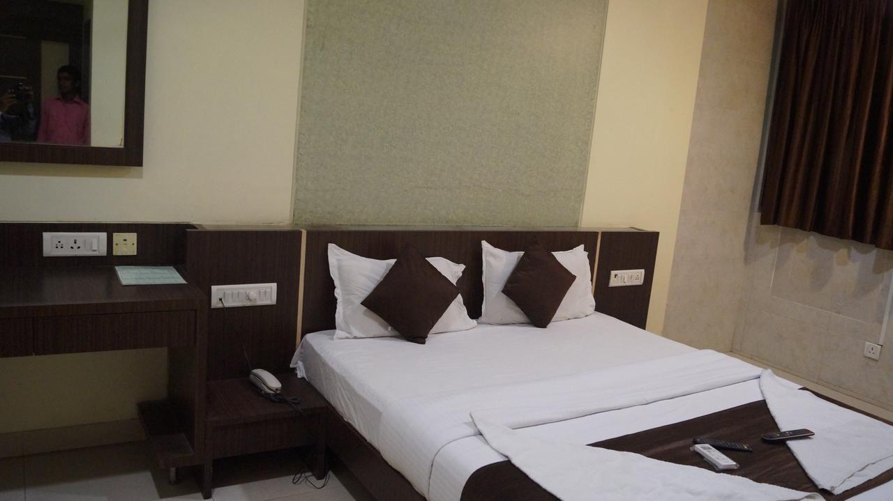 Hotel Panvel Palace Exterior foto