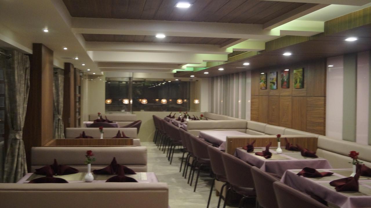 Hotel Panvel Palace Exterior foto