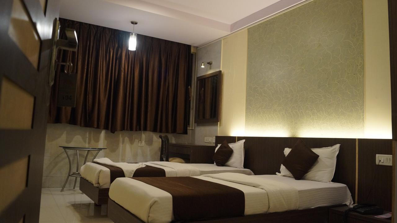 Hotel Panvel Palace Exterior foto